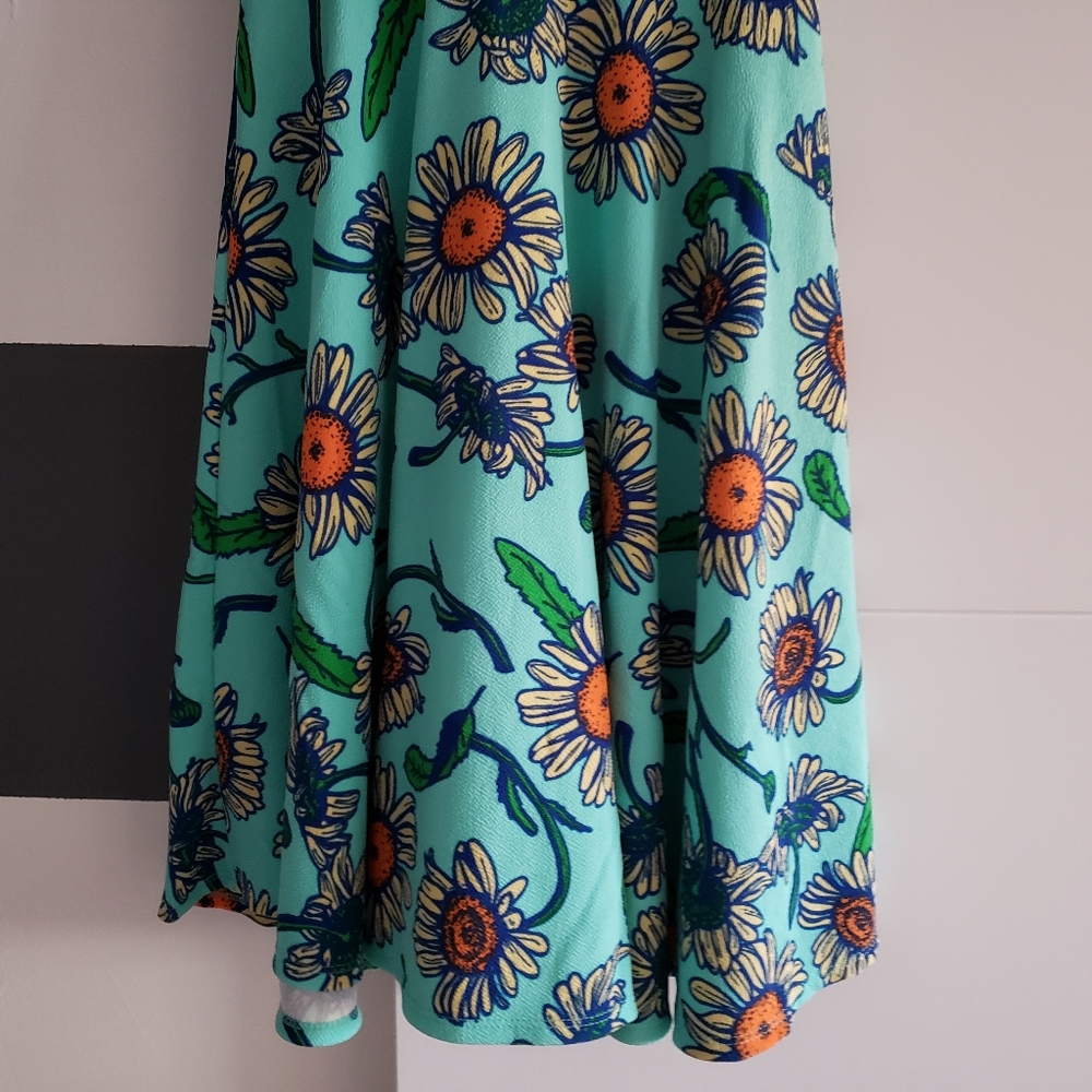 EUC LULAROE Nicole emerald green floral skirt dress (S > 6-8) - Picture 3 of 8